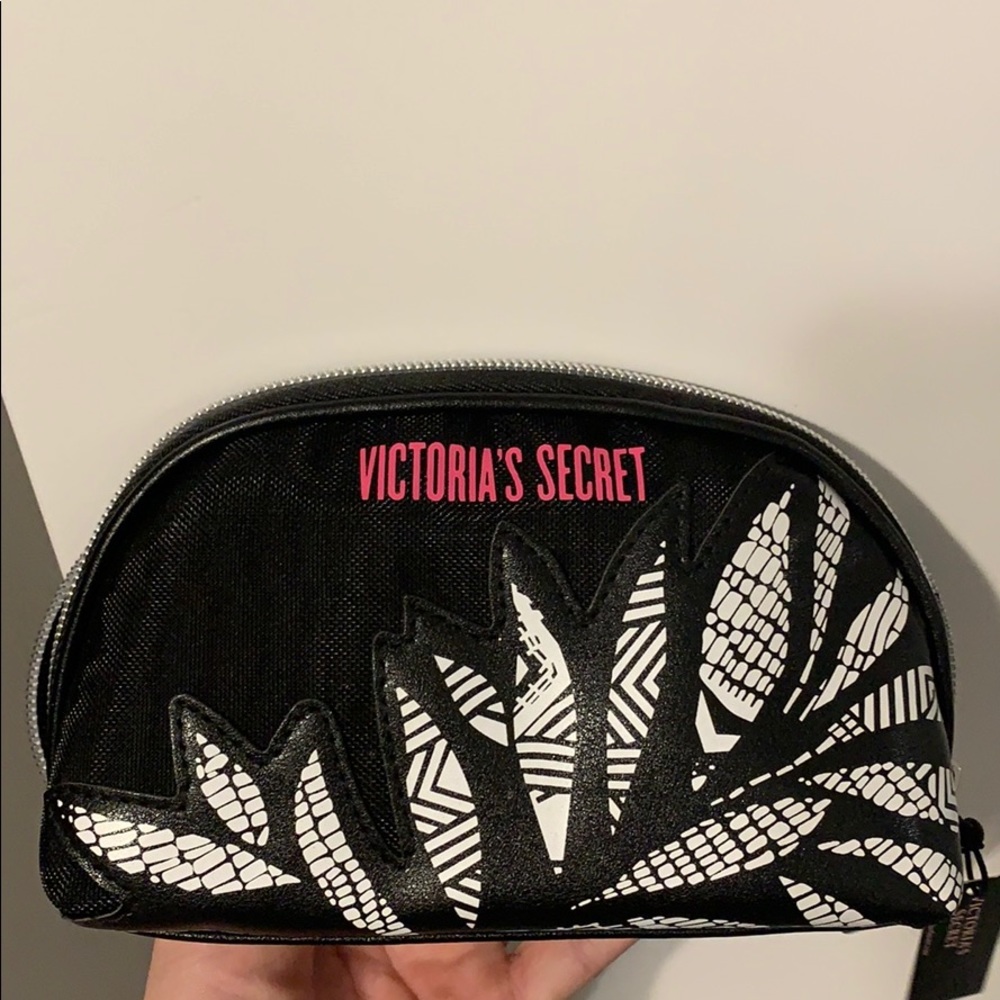 Makeup bag